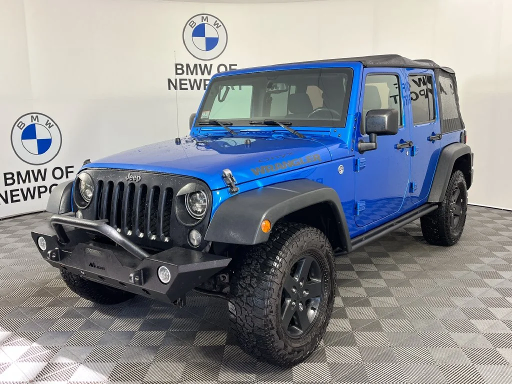 Used 2016 Blue Pearl Jeep Unlimited Sport image 3