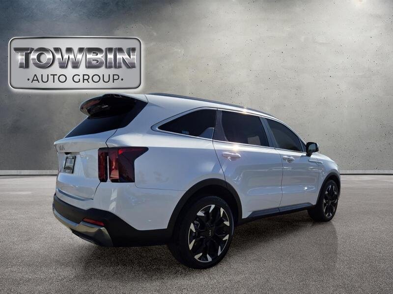 Used 2025 White Kia EX image 5