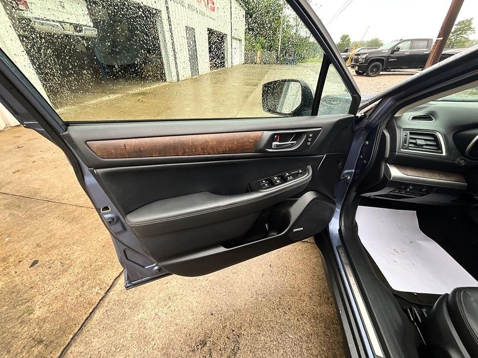 Used 2017 Blue Subaru 2.5i image 12