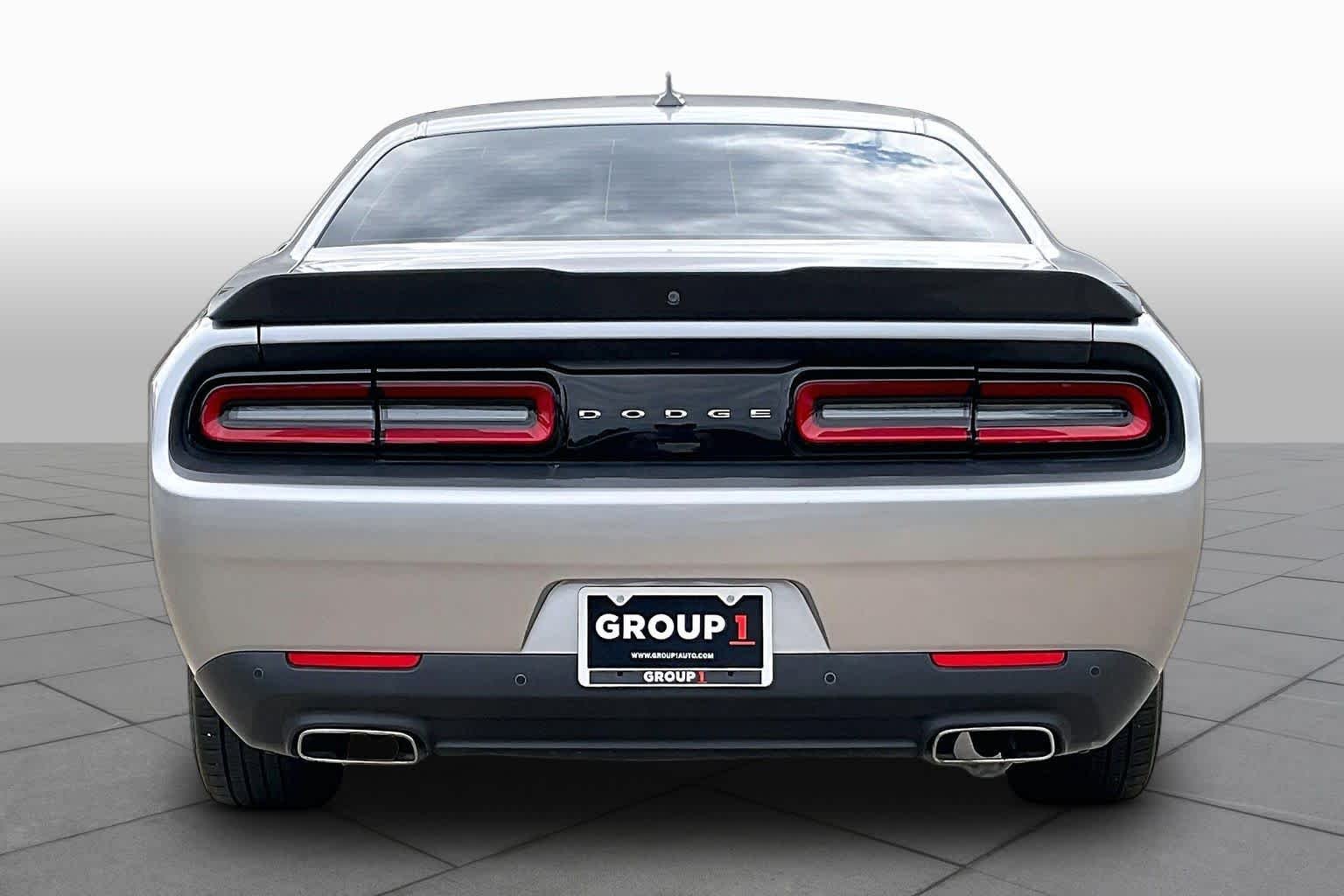 Used 2016 Billet Clear Coat Dodge SXT Plus image 5