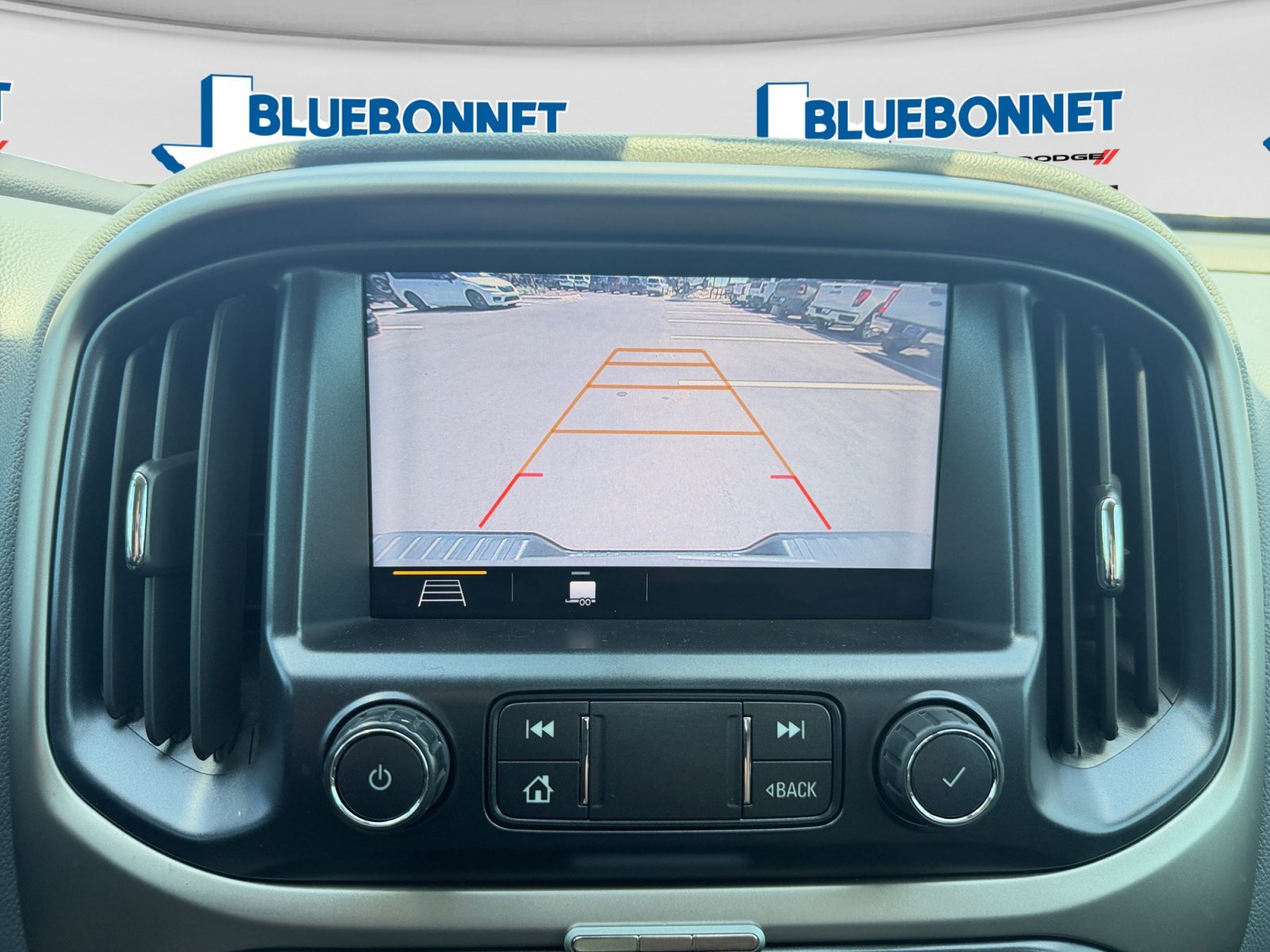 Used 2019 Black Chevrolet 4WD Z71 image 16