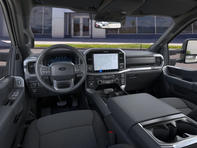 New 2026 Oxford White Ford XLT image 2