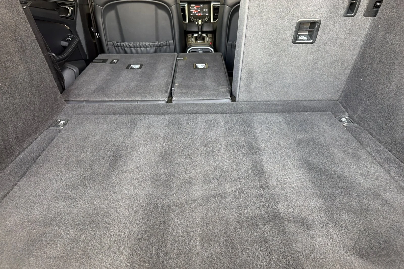 Used 2018 GRAY Porsche S image 14