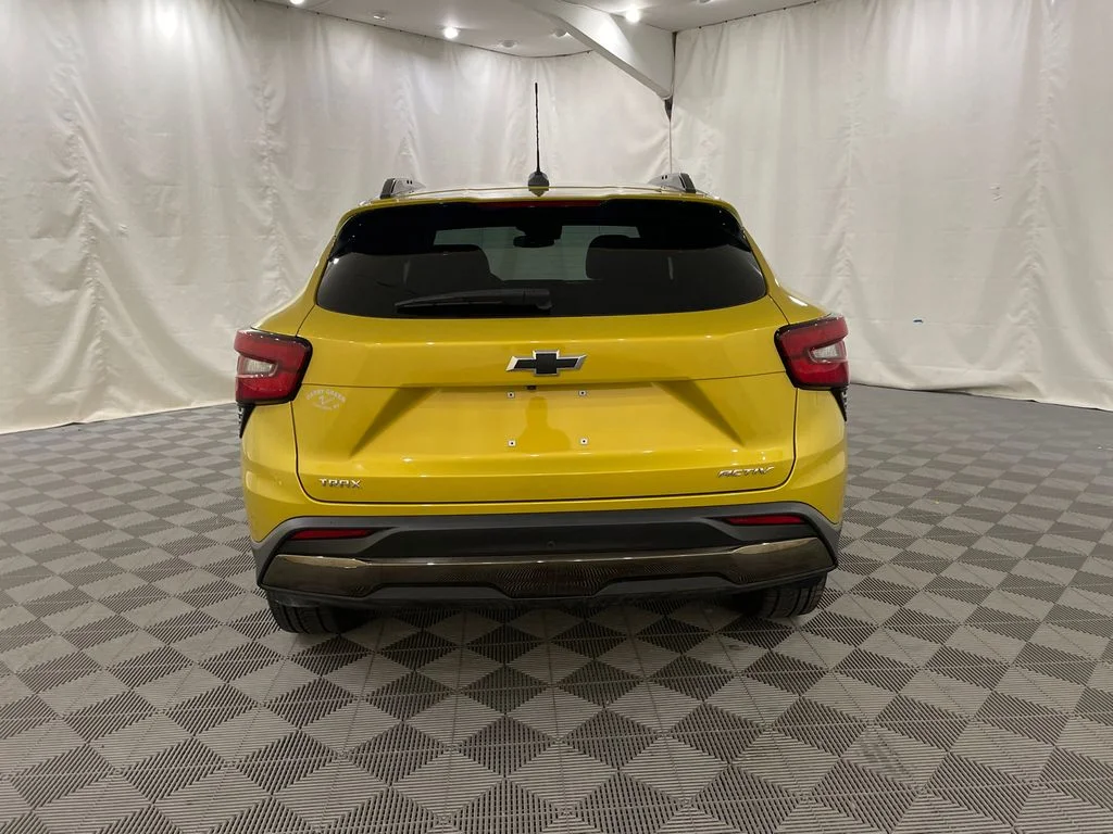Used 2025 Nitro Yellow Metallic Chevrolet ACTIV image 7