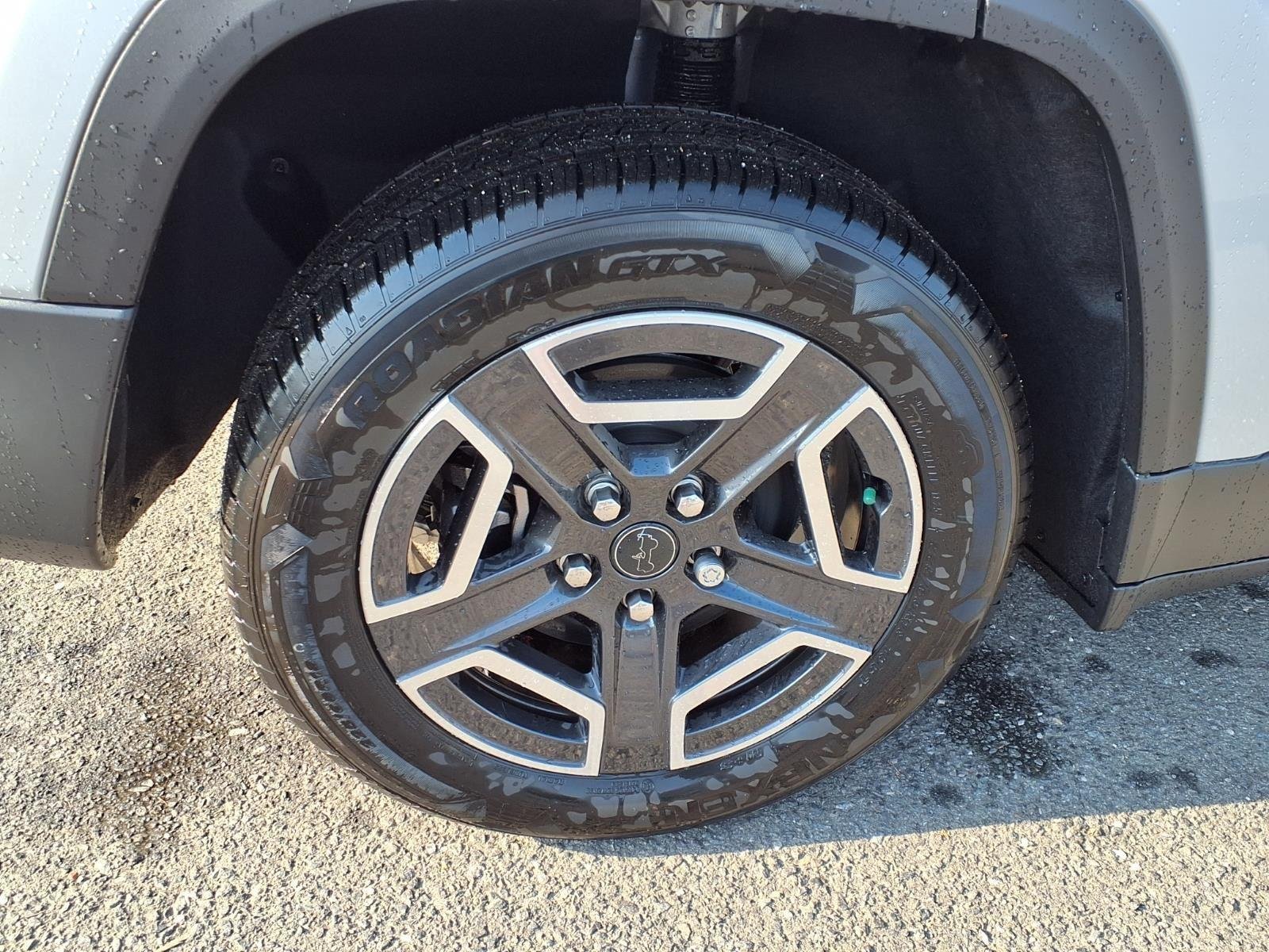 New 2026 Silver Zynith Clearcoat Jeep Laredo image 11
