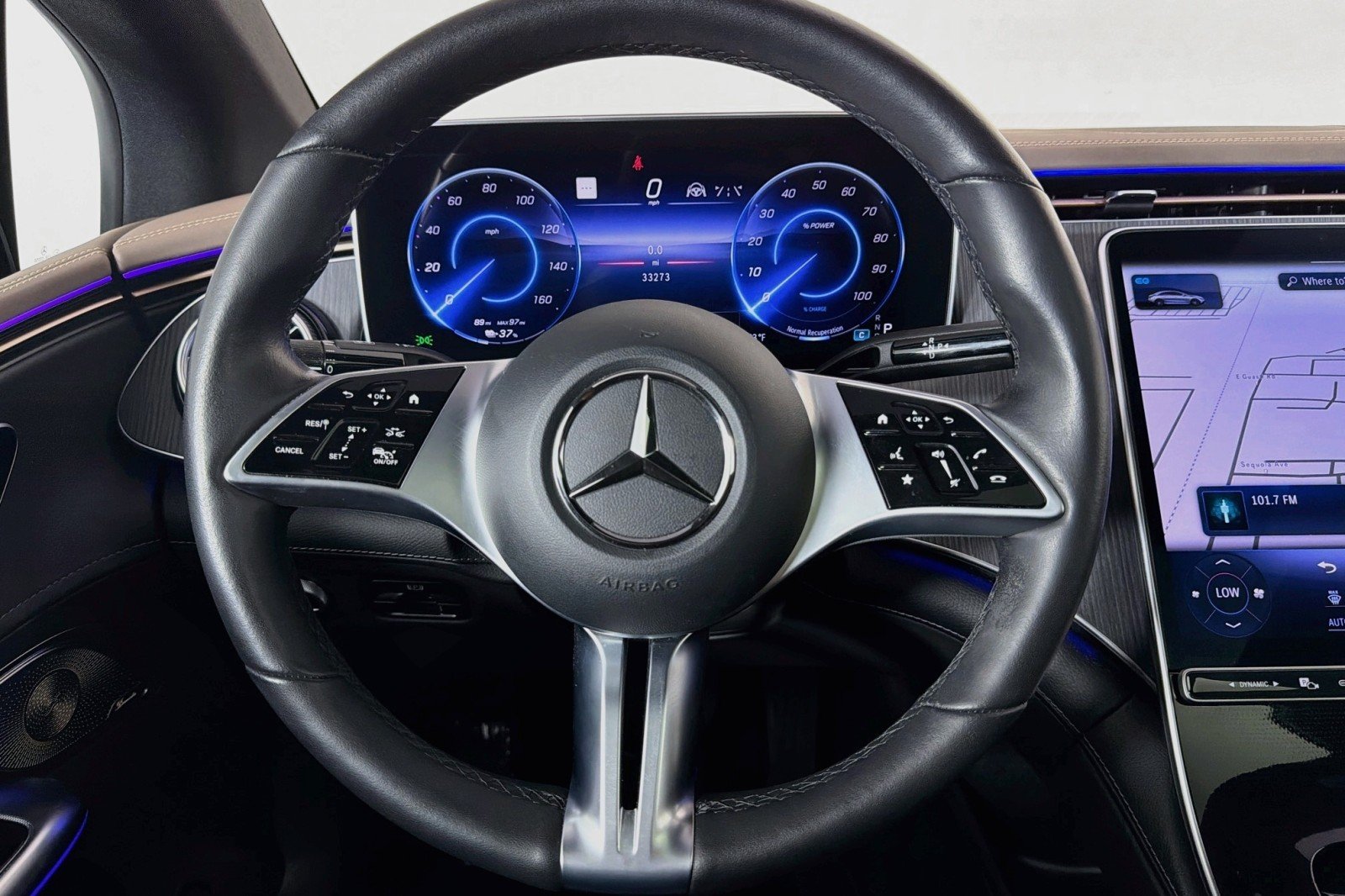 Certified Used 2023 MANUFAKTUR Moonlight White Metallic Mercedes-Benz 500 image 17