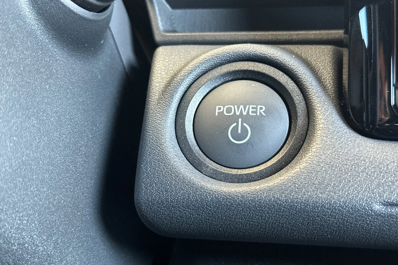 2026 Toyota C-HR SE - Photo 21