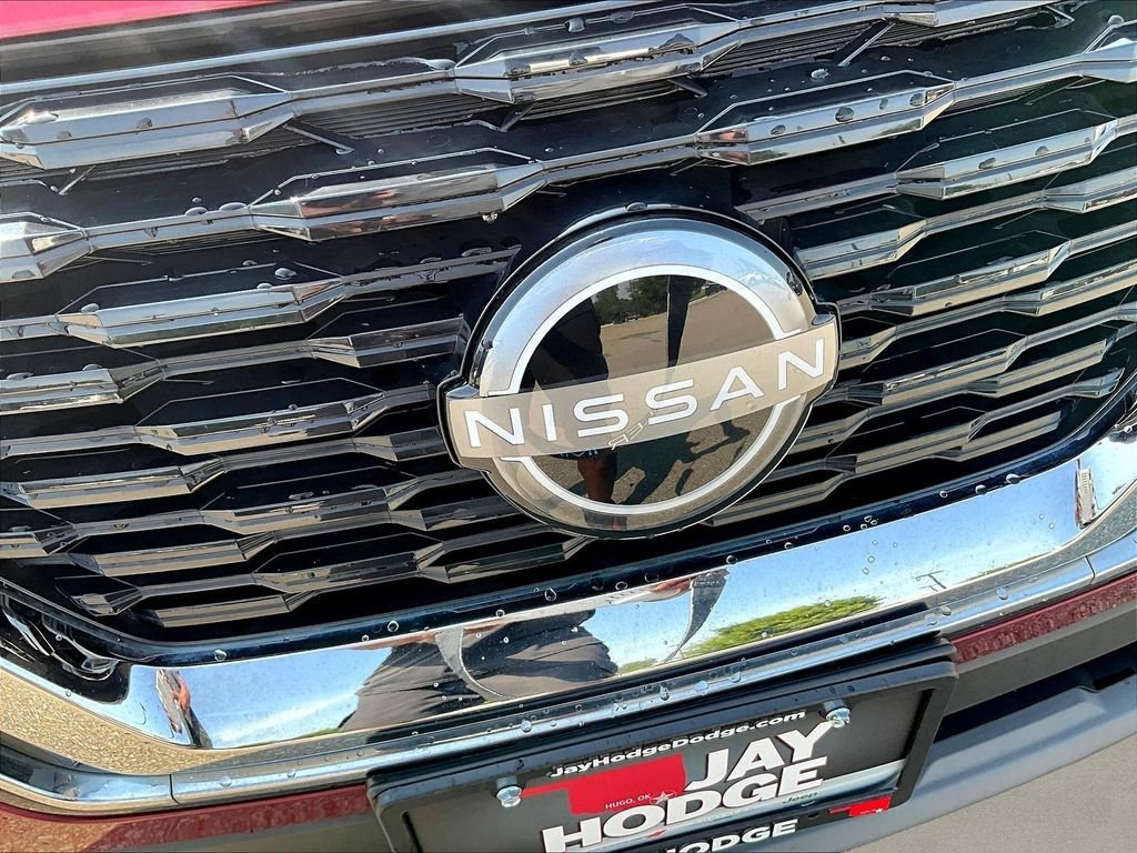 Used 2023 Red Nissan SV image 36
