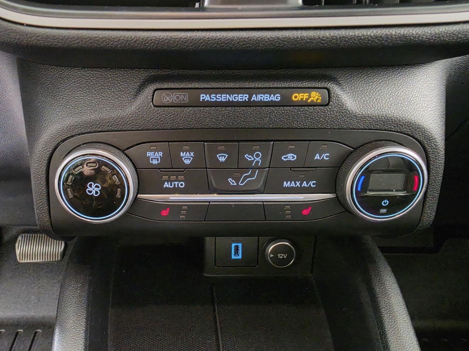 Used 2020 Dark Persian Green Ford SE image 18