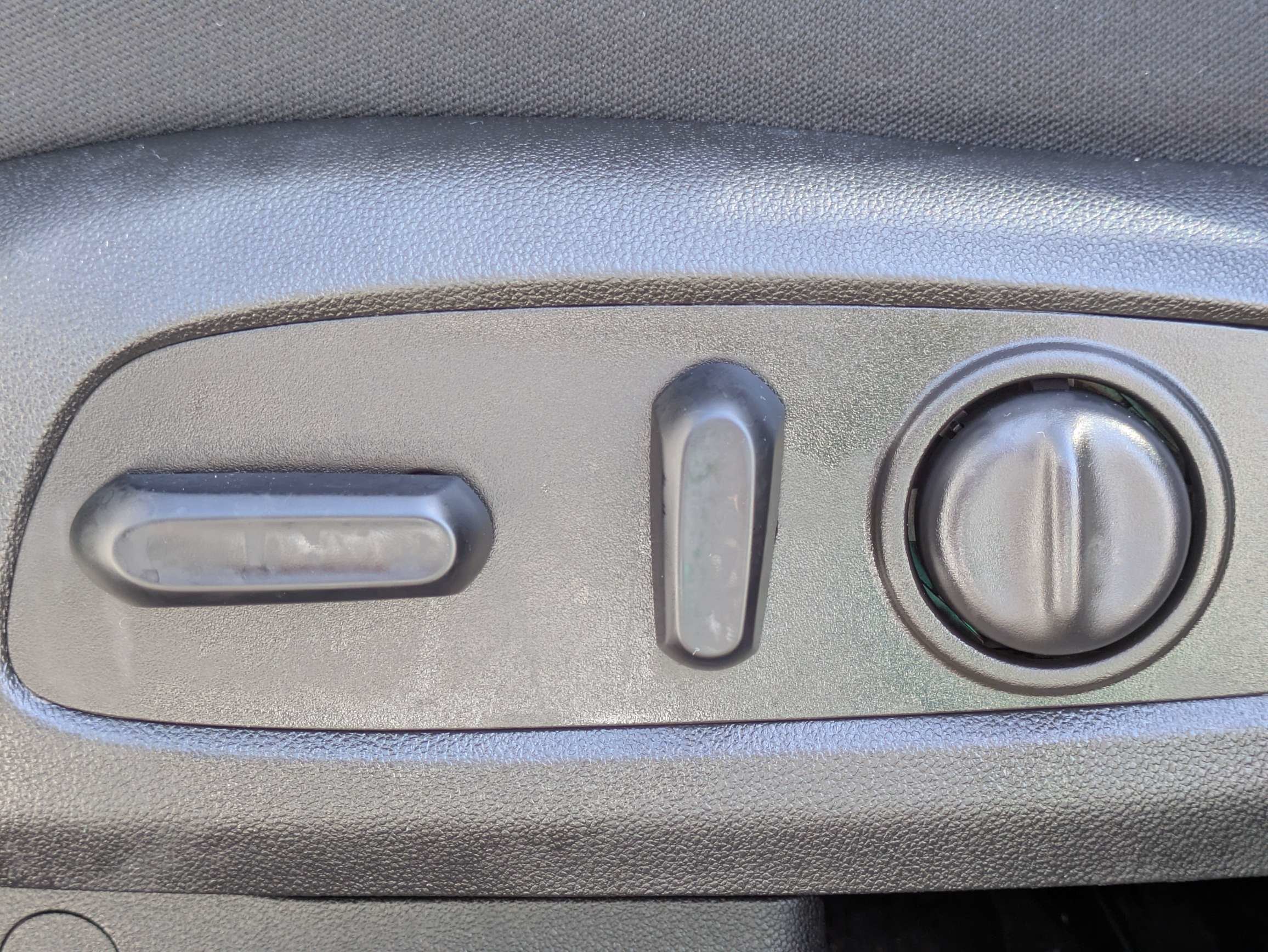 Used 2022 Summit White Chevrolet LT image 24