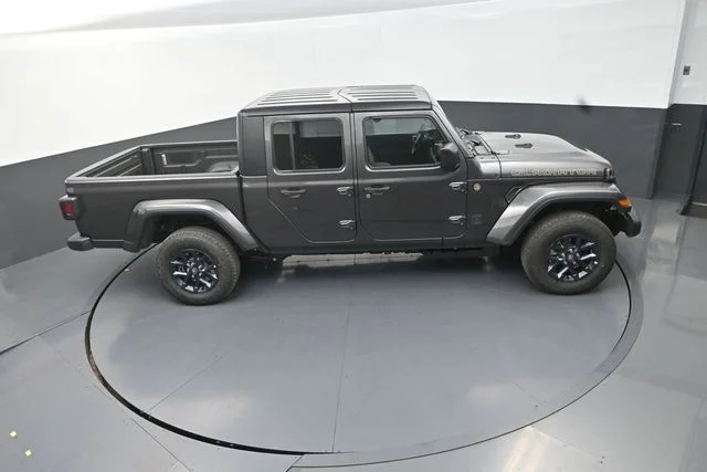 New 2026 Granite Crystal Metallic Clear-Coat Exterior Paint Jeep 85th Anniversary Edition image 18