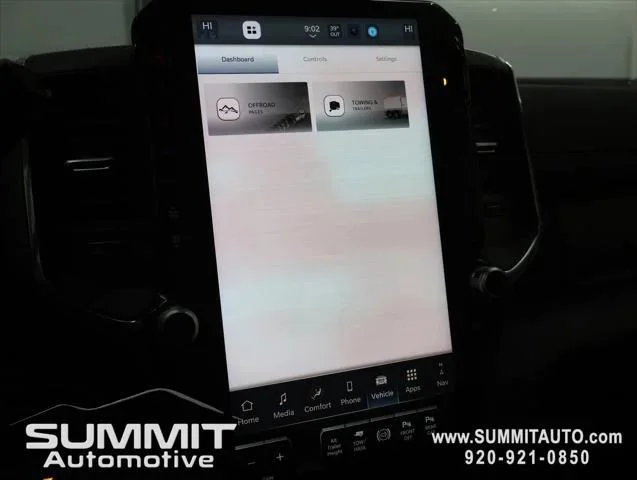 New 2026 Granite Crystal Metallic Clear-Coat Exterior Paint RAM LARAMIE image 62