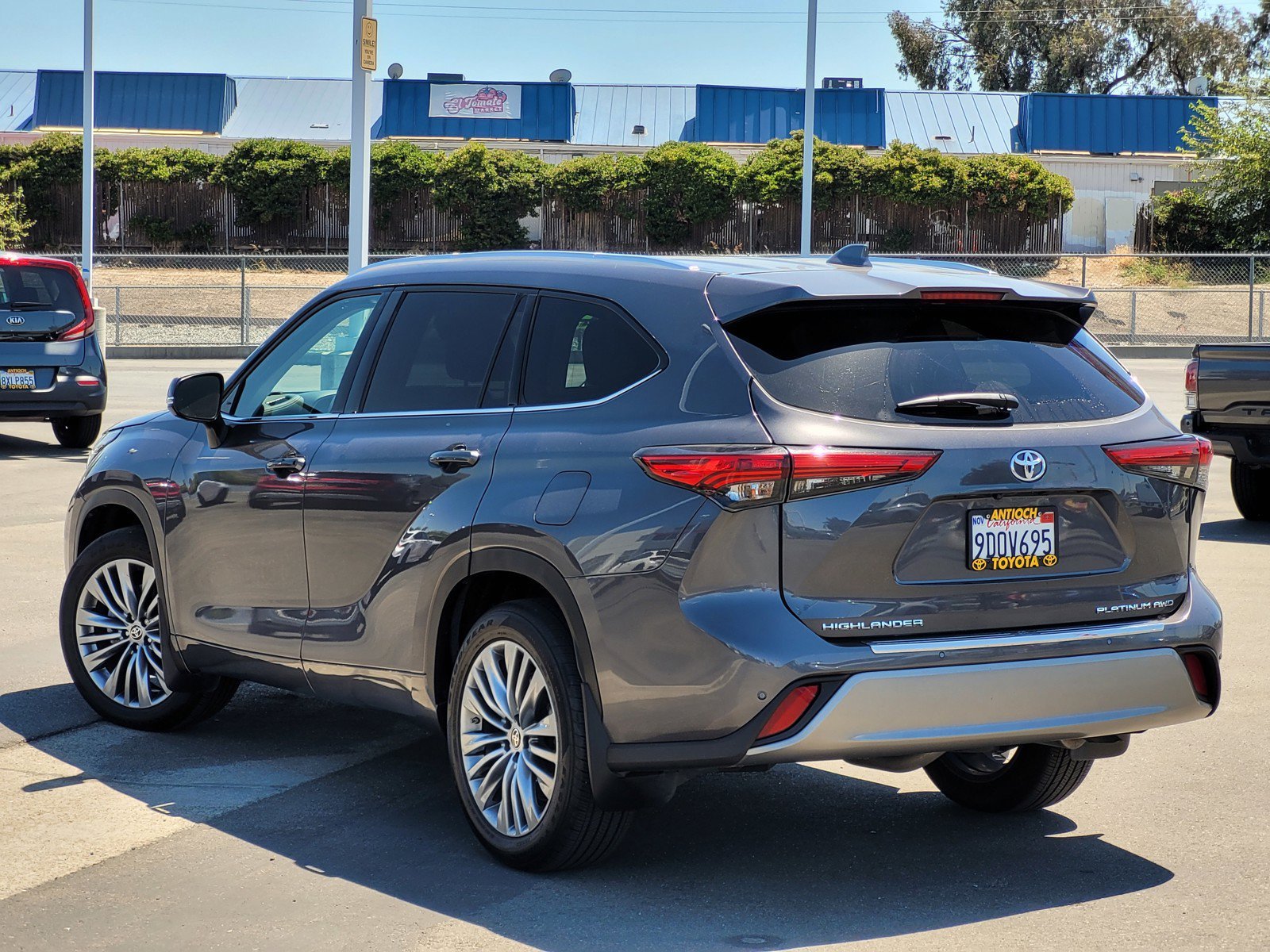 Used 2022  Toyota Platinum image 6