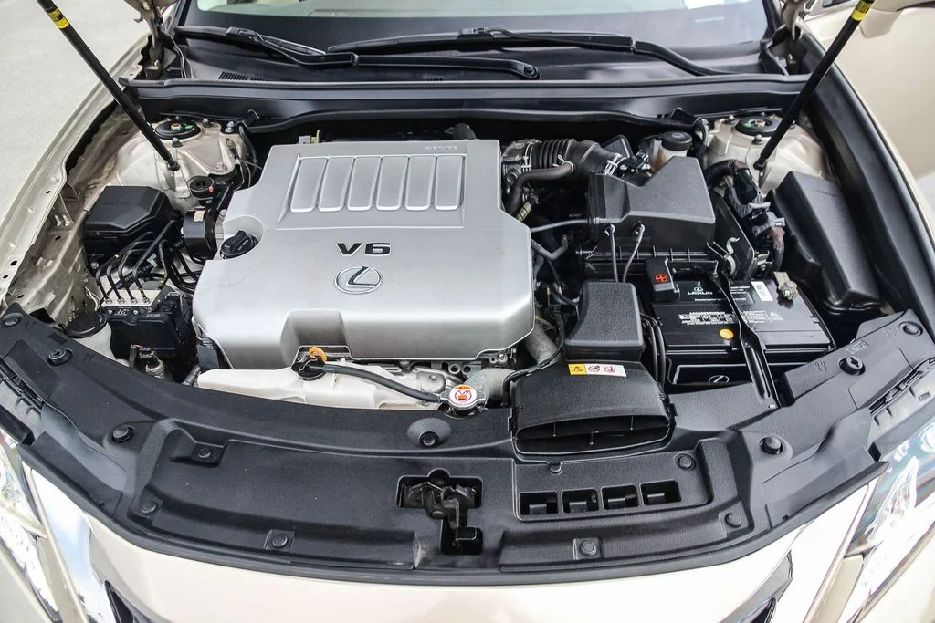 Used 2018 Beige Lexus 350 image 26