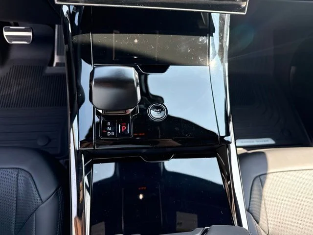 New 2027 Narvik Black Land Rover SV image 13
