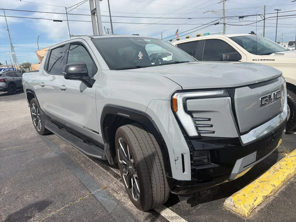 2025 GMC Sierra EV