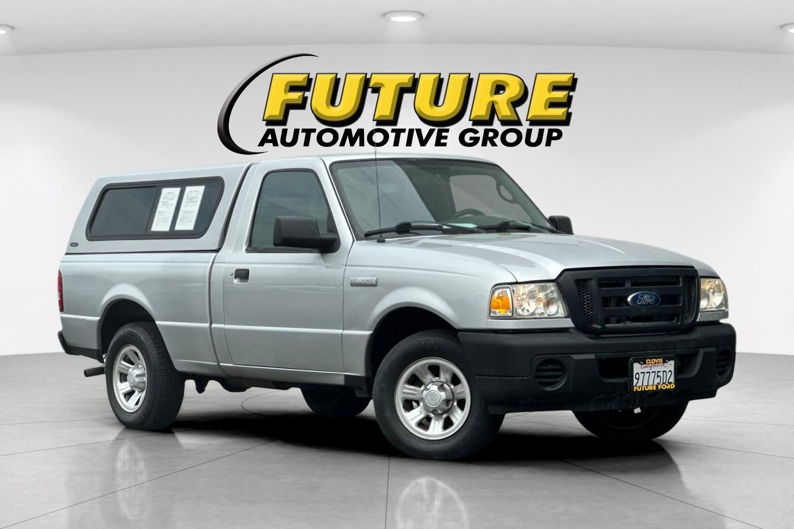 Used 2009 Silver Ford  image 1