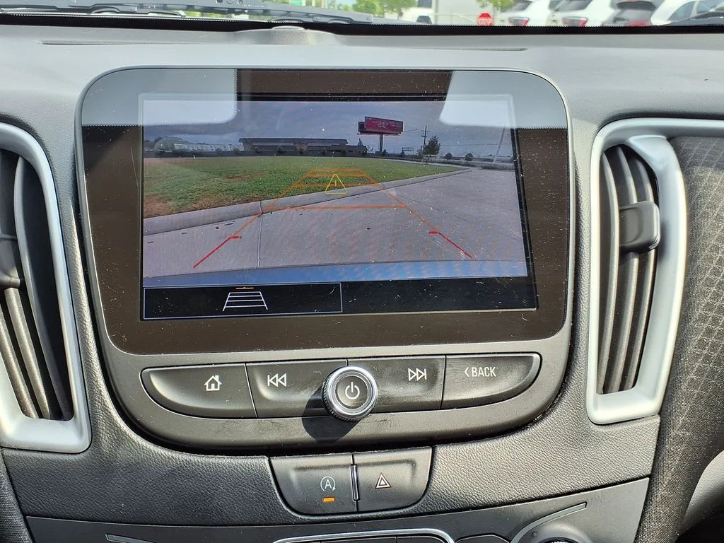 Used 2024 Gray Chevrolet LT image 33