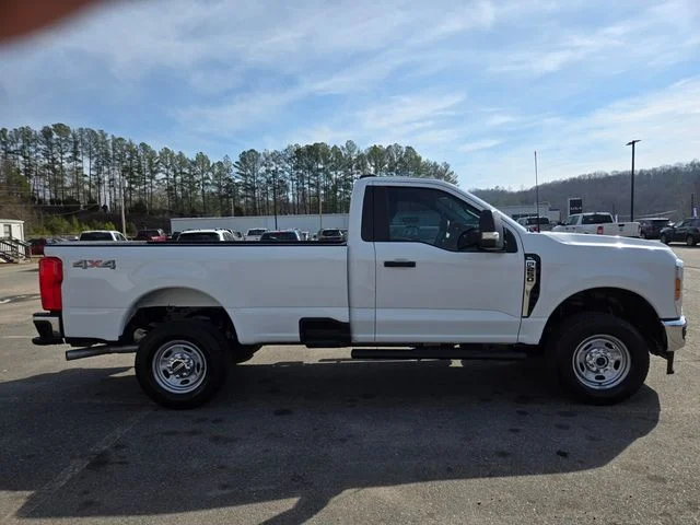Used 2024 White Ford XL image 9
