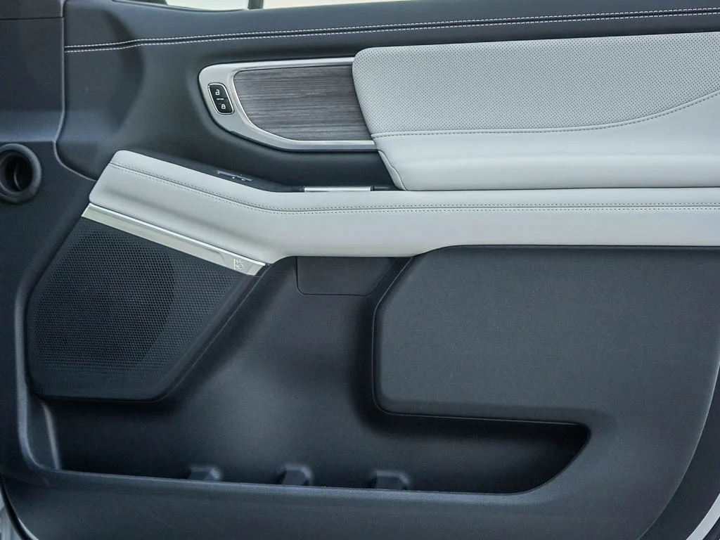 New 2026 Space Silver Metallic Ford MAX Platinum® image 10