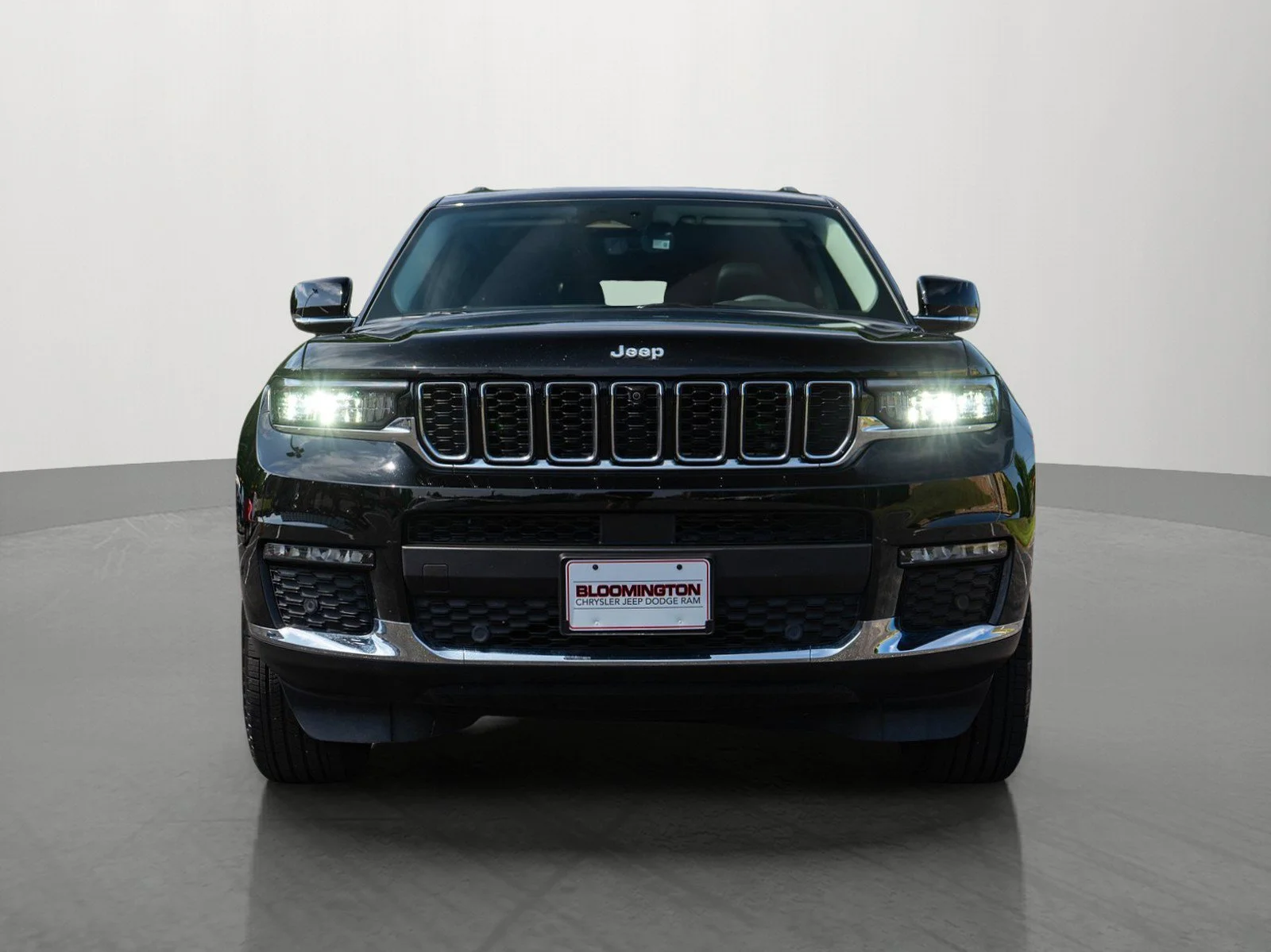 Used 2023 Jeep Grand Cherokee L Limited with VIN 1C4RJKBG0P8872572 for sale in Minneapolis, Minnesota