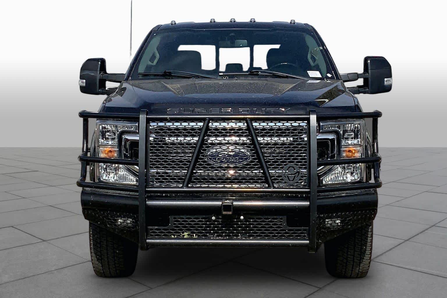 Used 2021 Agate Black Metallic Ford LARIAT image 4