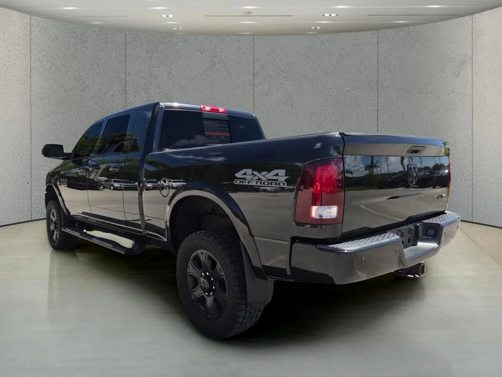 Used 2018 Brilliant Black Crystal Pearlcoat Ram Laramie image 7