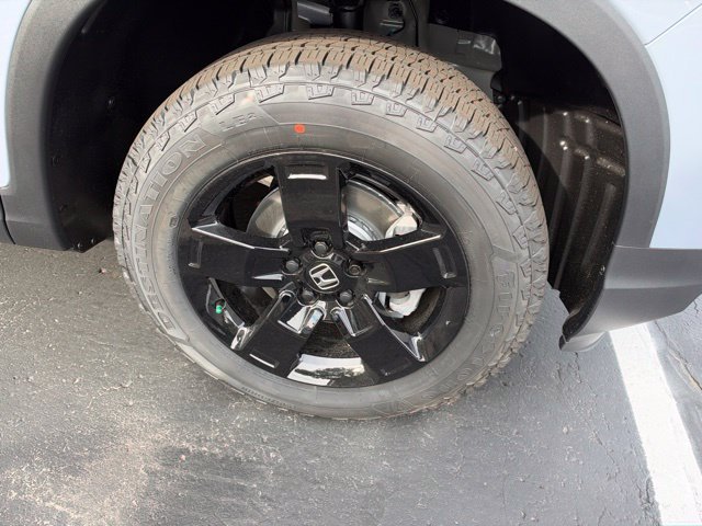New 2026 Sonic Gray Pearl Honda Black Edition image 4