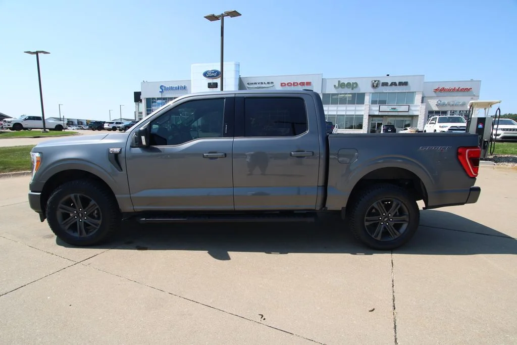 Used 2023  Ford XLT image 17