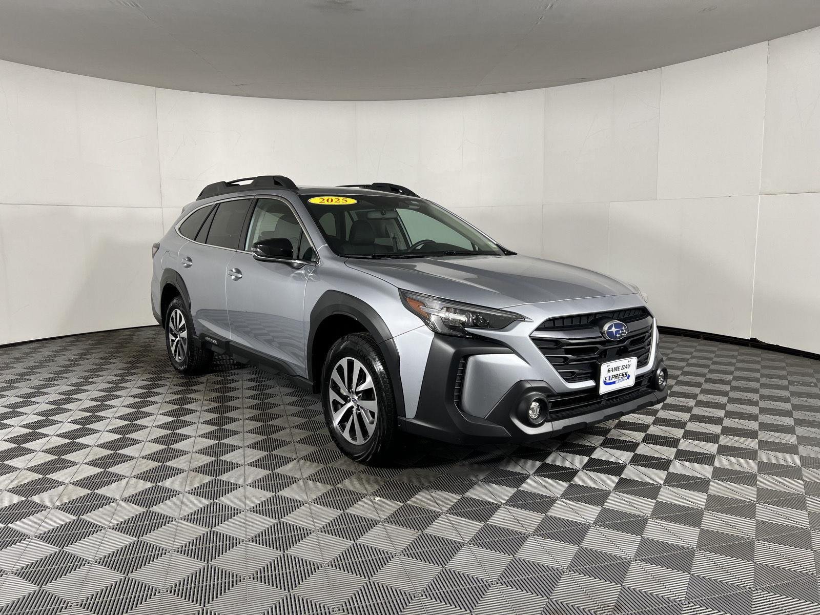 Used 2025 Ice Silver Metallic Subaru Premium image 26