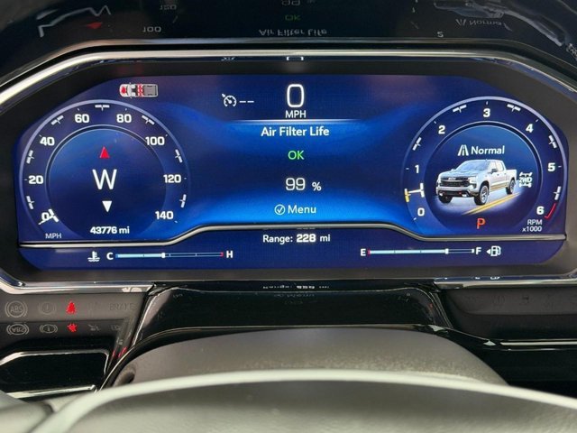 Used 2024 Summit White Chevrolet LT Trail Boss image 21