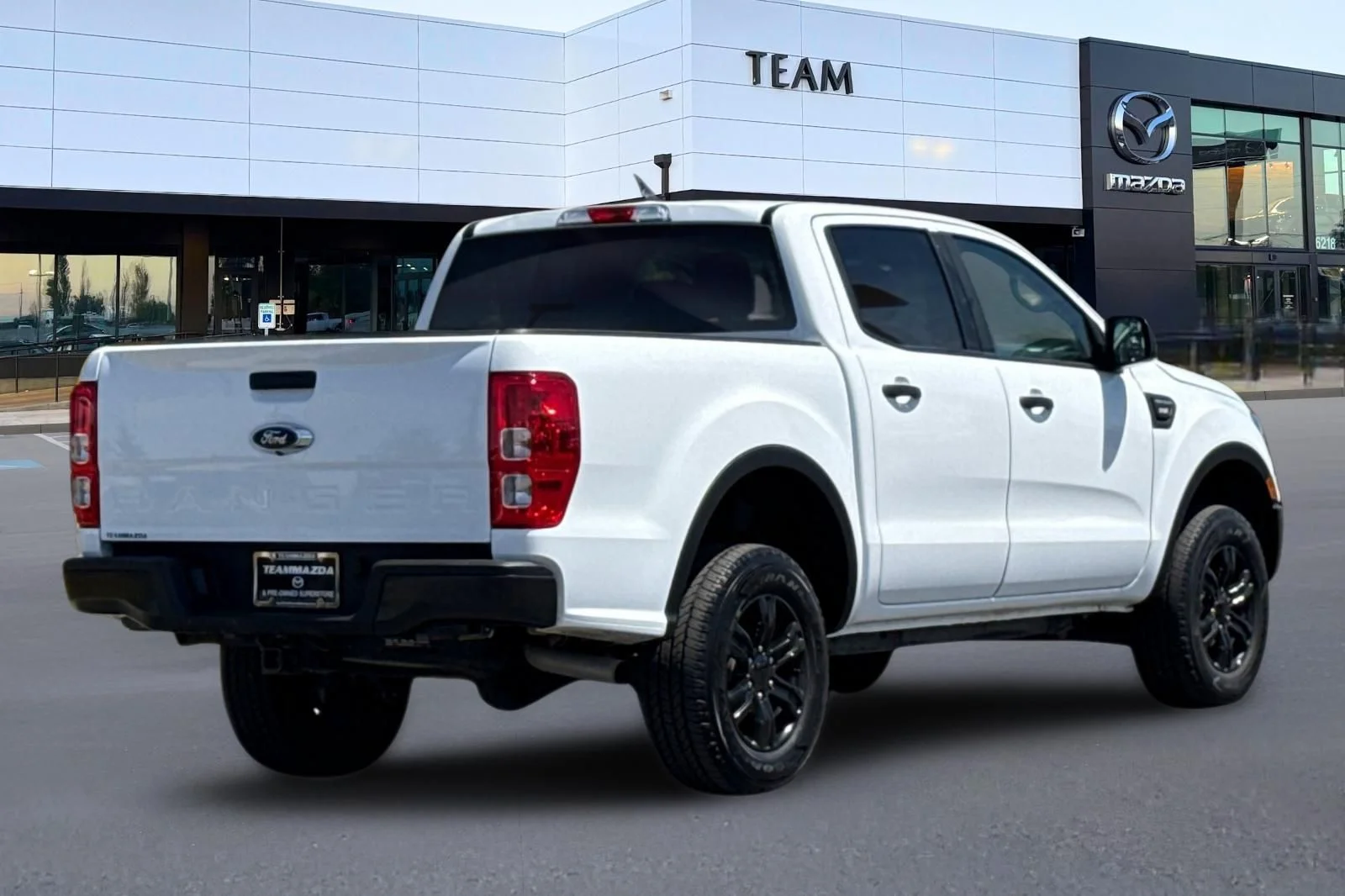 Used 2022 White Ford XL image 4
