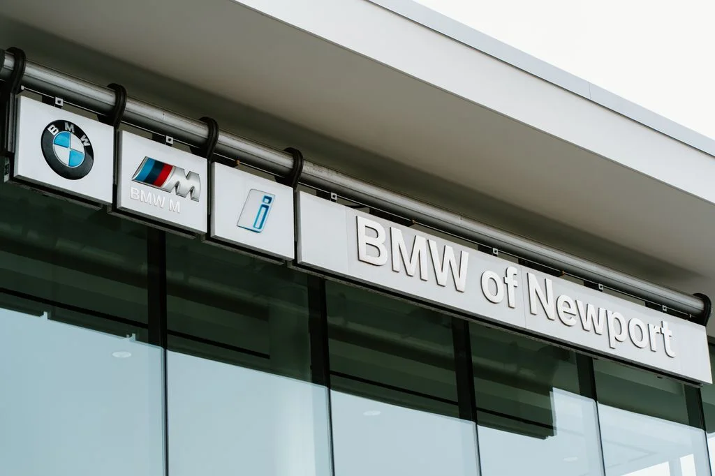 New 2026 Skyscraper Grey Metallic BMW xDrive50e image 44