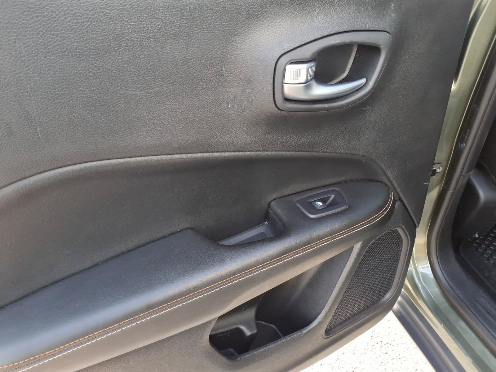2018 Jeep Compass Latitude - Photo 14