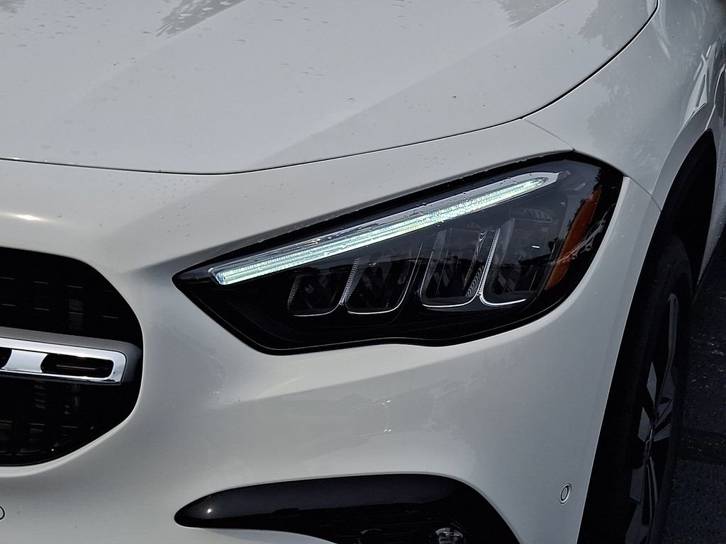 New 2026 Polar White Mercedes-Benz GLA 250 image 9