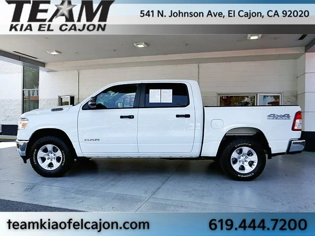 Used 2023 White Ram Big Horn/Lone Star image 6