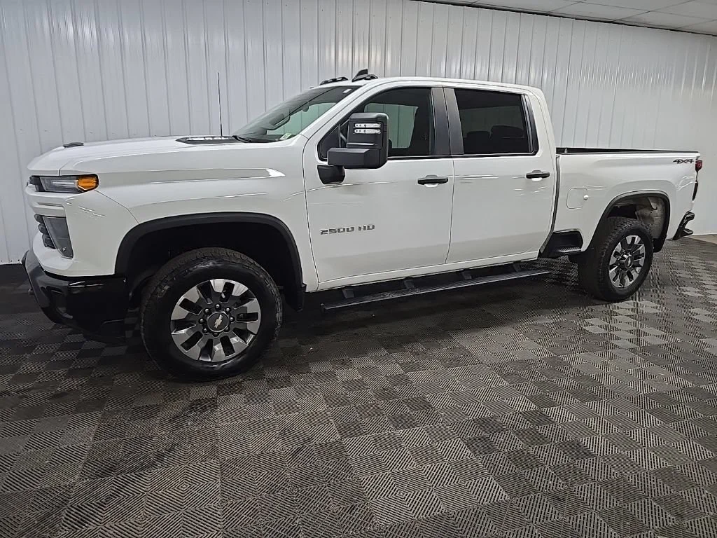 Used 2024 Summit White Chevrolet Custom image 6