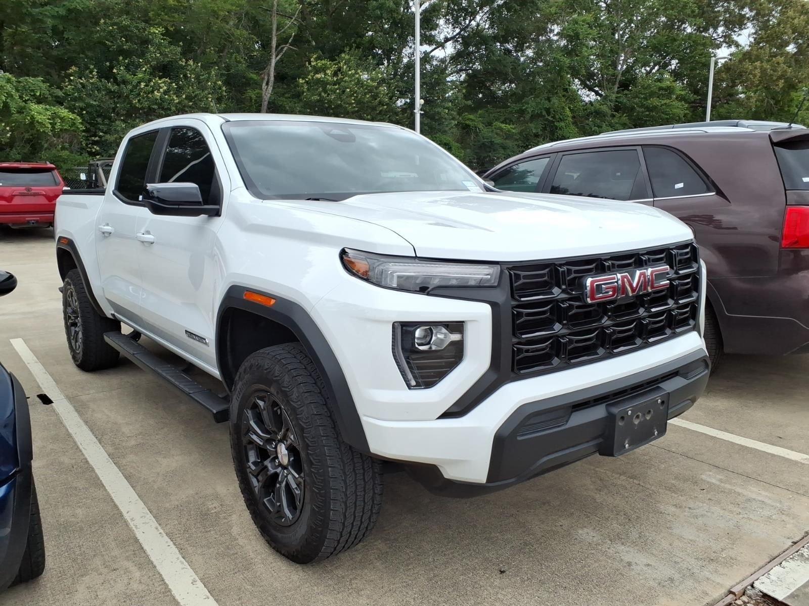 2024 GMC Canyon 2WD Elevation Crew Cab Short Box's photo