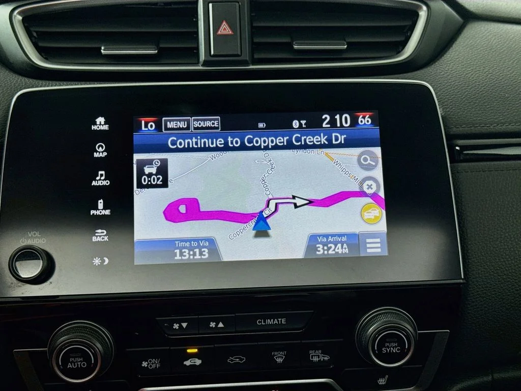 Used 2019 Modern Steel Metallic Honda Touring image 14