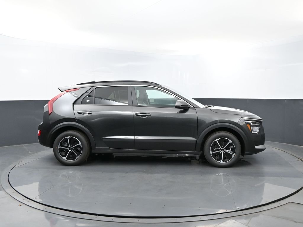 New 2026 Gray Kia LX image 4