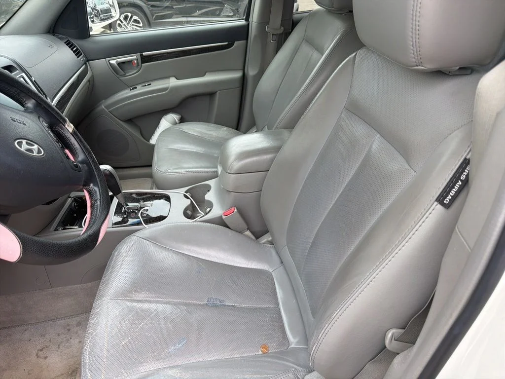 Used 2007  Hyundai Limited image 7