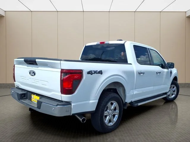 Used 2025 White Ford XLT image 8