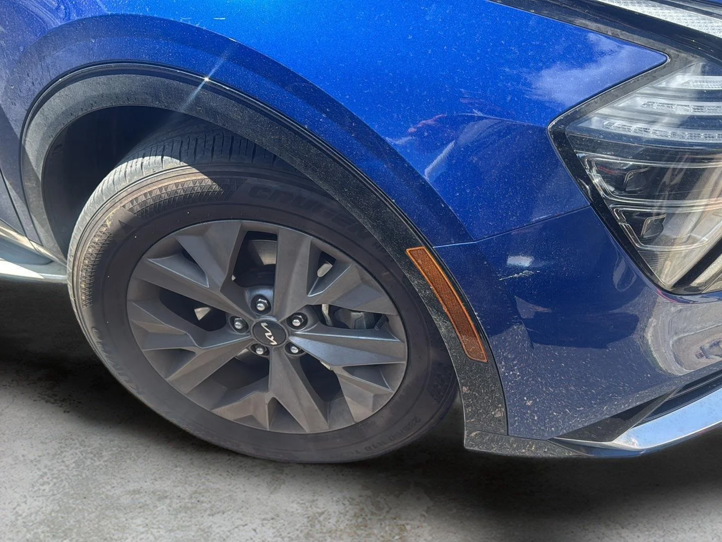 Used 2024 Sapphire Blue Kia SX image 4