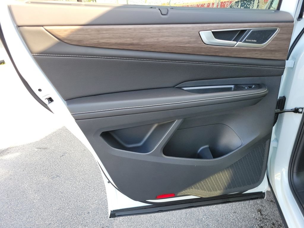 New 2026 White/off-white Volkswagen 2.0T SEL Premium R-Line image 8