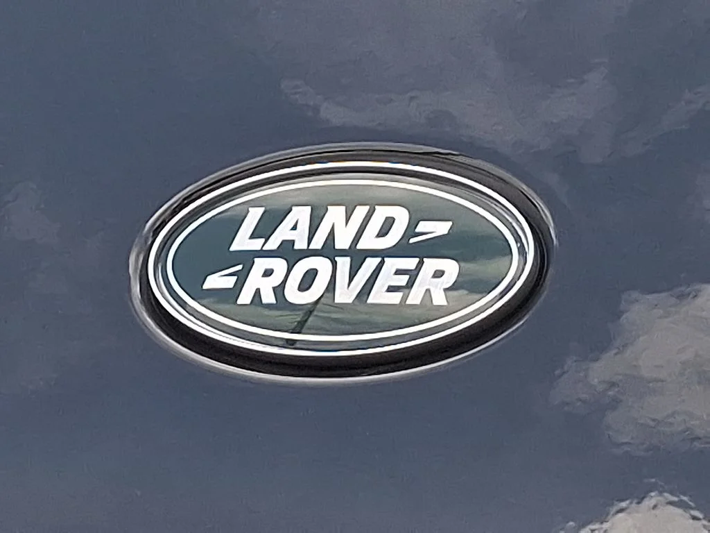 New 2026 Black Land Rover Dynamic SE image 18