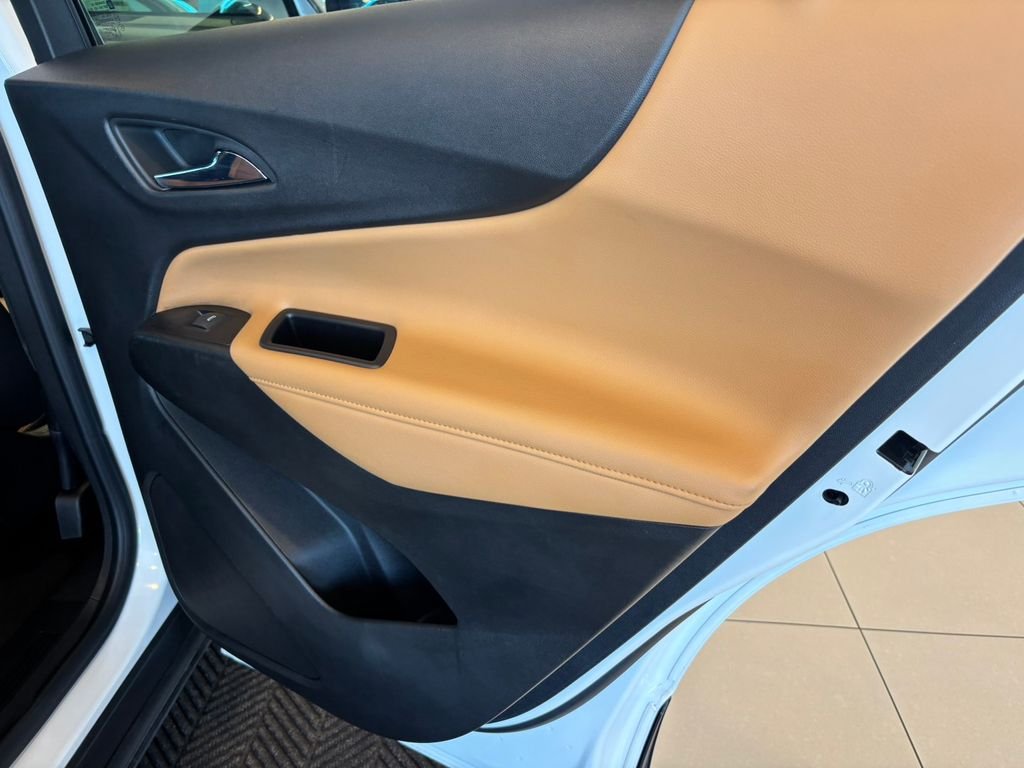Used 2021 Summit White Chevrolet Premier image 24