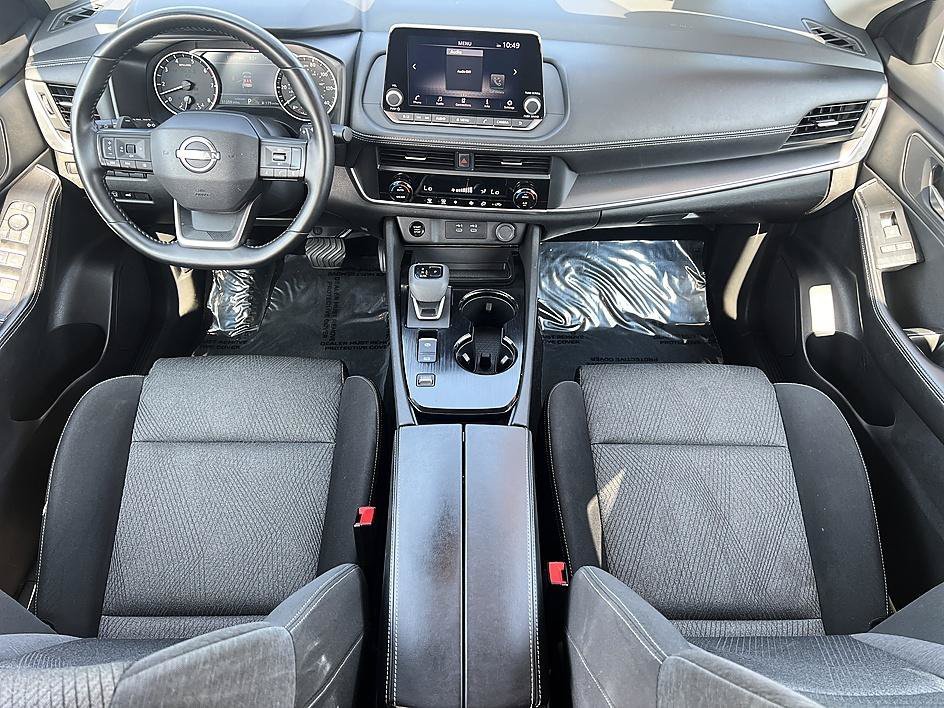 Used 2025 Gun Metallic Nissan SV image 18