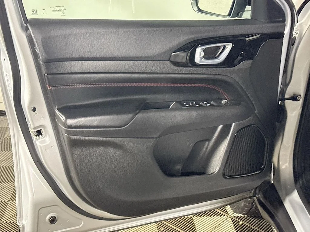 Used 2024 Silver Jeep Trailhawk image 10