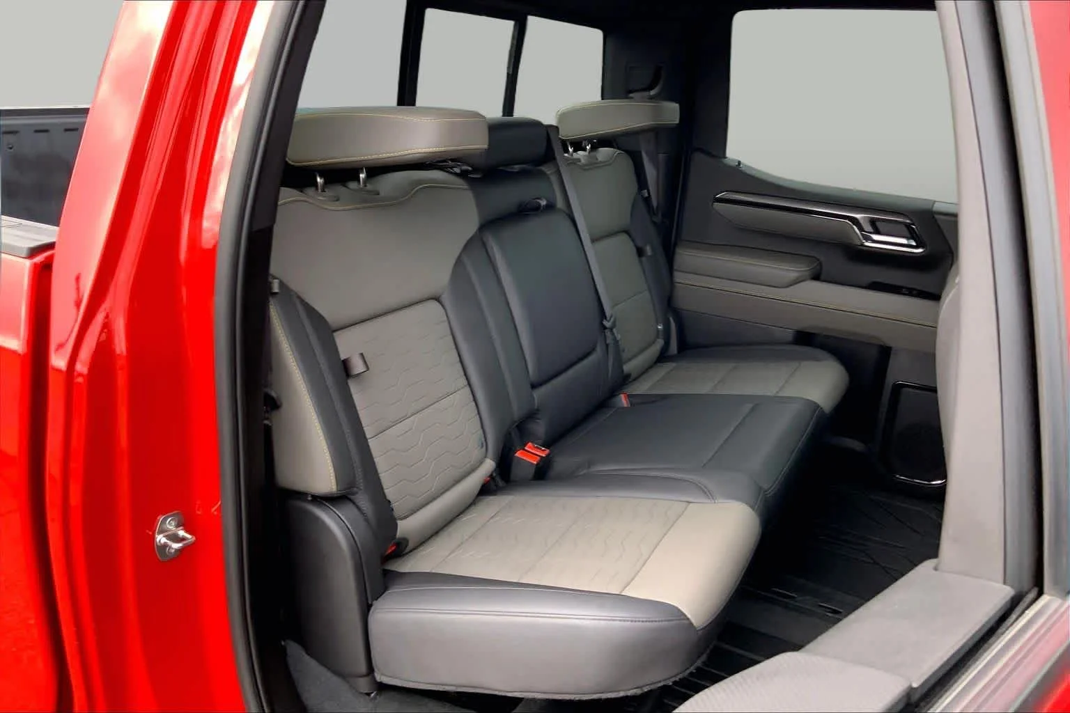 Used 2023 Red Hot Chevrolet ZR2 image 18