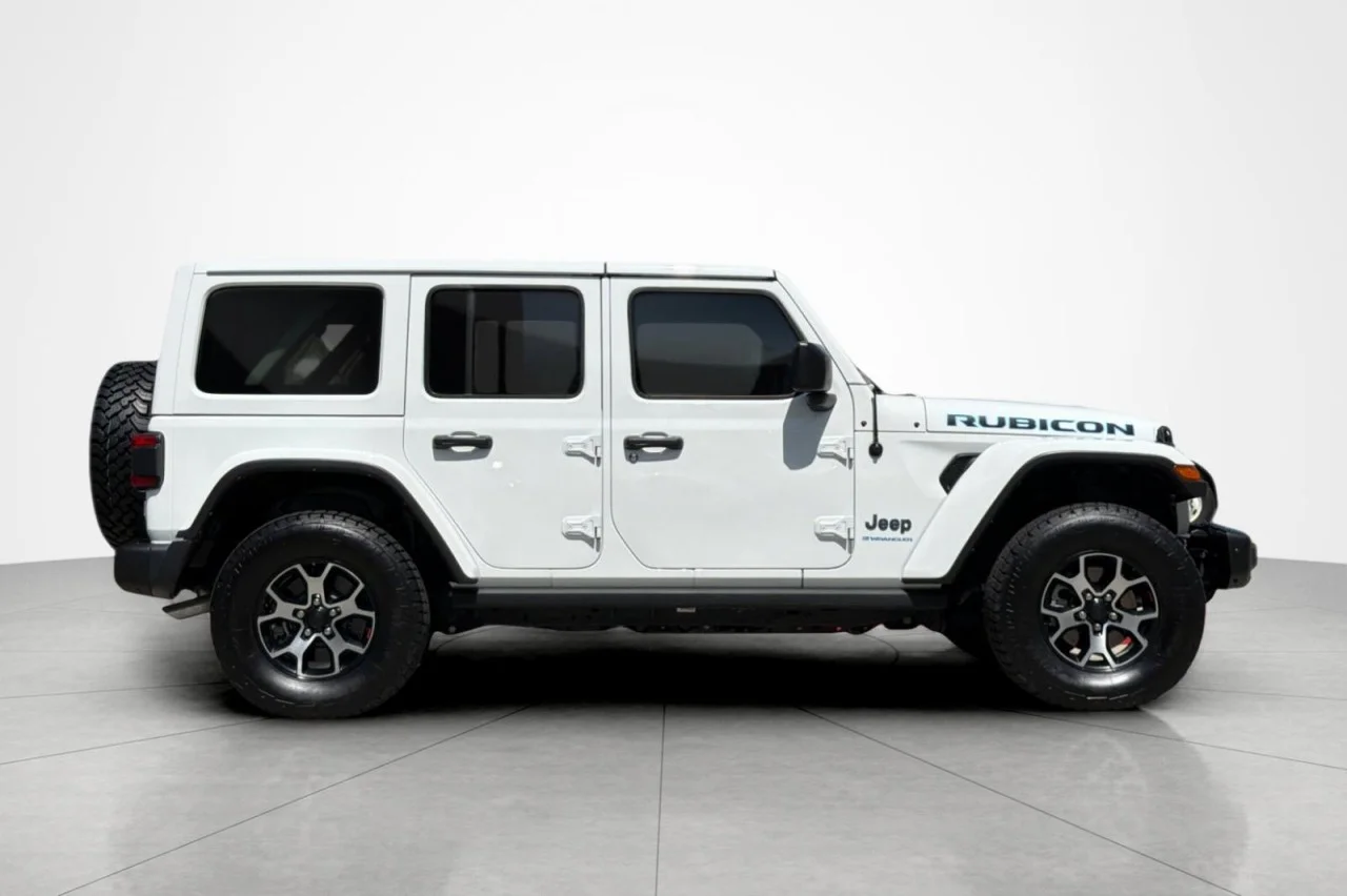Used 2023 BRIGHT WHITE CLEAR Jeep Rubicon image 6